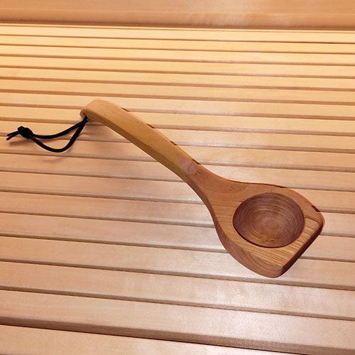 SaunaLife Essentials Set 4 — included wooden ladle